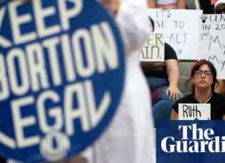 Democrats keep spotlight on health care, abortion