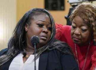 Georgia Poll Workers Take Legal Action Against Giuliani in Manhattan Court news-31082024-121018