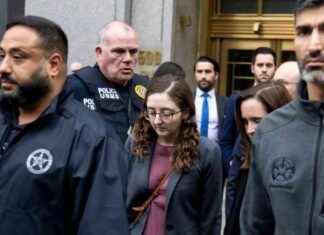 Former FTX Executive Caroline Ellison Sentenced to Two Years in Prison news-25092024-130248