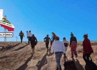 California Bill Proposes Phone Subsidy for Undocumented Immigrants news-03102024-234824