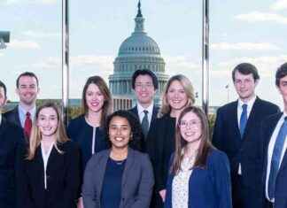 Jones Day Hires Nearly 100 SCOTUS Clerks in 12 Years; How Many in Current Class? jones-day-hires-nearly-100-scotus-clerks-in-12-years-how-many-in-current-class