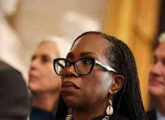 Was Justice Jackson’s Cowrie Shell Collar a Statement of Dissent at the Inauguration? was-justice-jacksons-cowrie-shell-collar-a-statement-of-dissent-at-the-nauguration