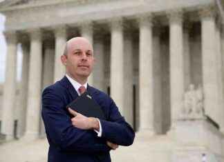 SCOTUSblog Founder’s Negative $3.3M Net Worth Revealed scotusblog-founders-negative-33m-net-worth-revealed