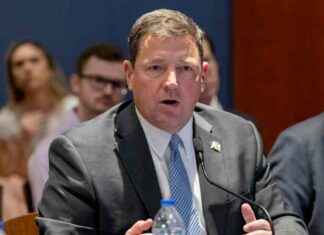 US Attorney Orchestrated Facebook Posts Criticizing Judge, Report Reveals us-attorney-orchestrated-facebook-posts-criticizing-judge-report-reveals