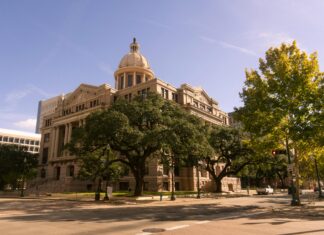 Legal Age Of Consent In Texas: What Everyone Needs To Know