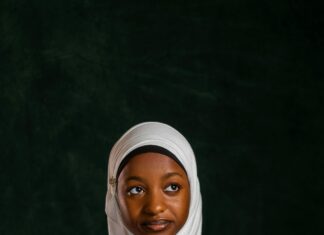 Dickdrainers Barely Legal Student Visited By A Black Stranger: Shocking Encounter Unveiled